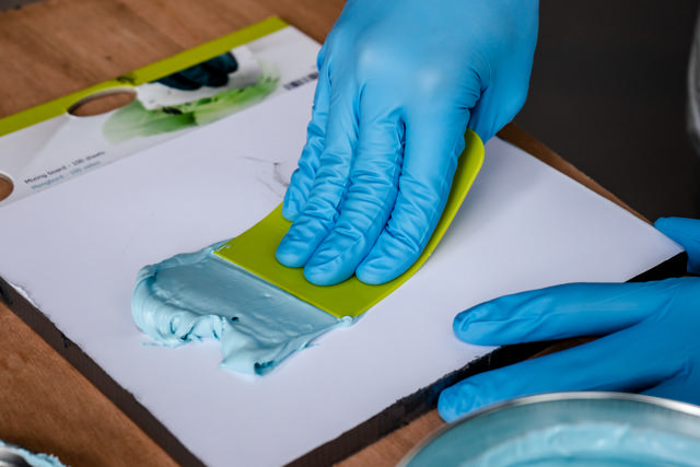 Polyester putty UL Azure 1kg + hardener - ultra light