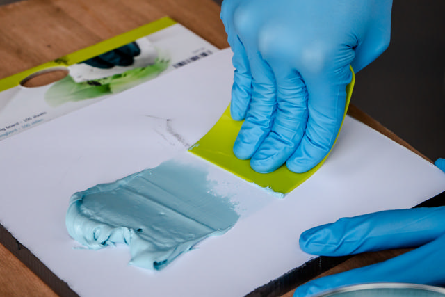 Polyester putty UL Azure 1kg + hardener - ultra light