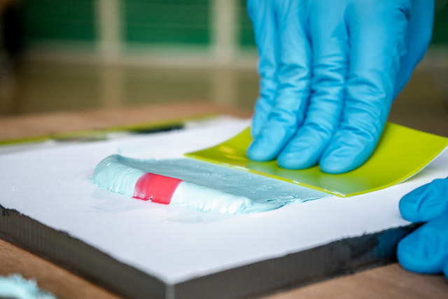 Polyester putty UL Azure 1kg + hardener - ultra light