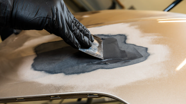 Plastfill-Polyester putty for plastic- 1 kg + hardener